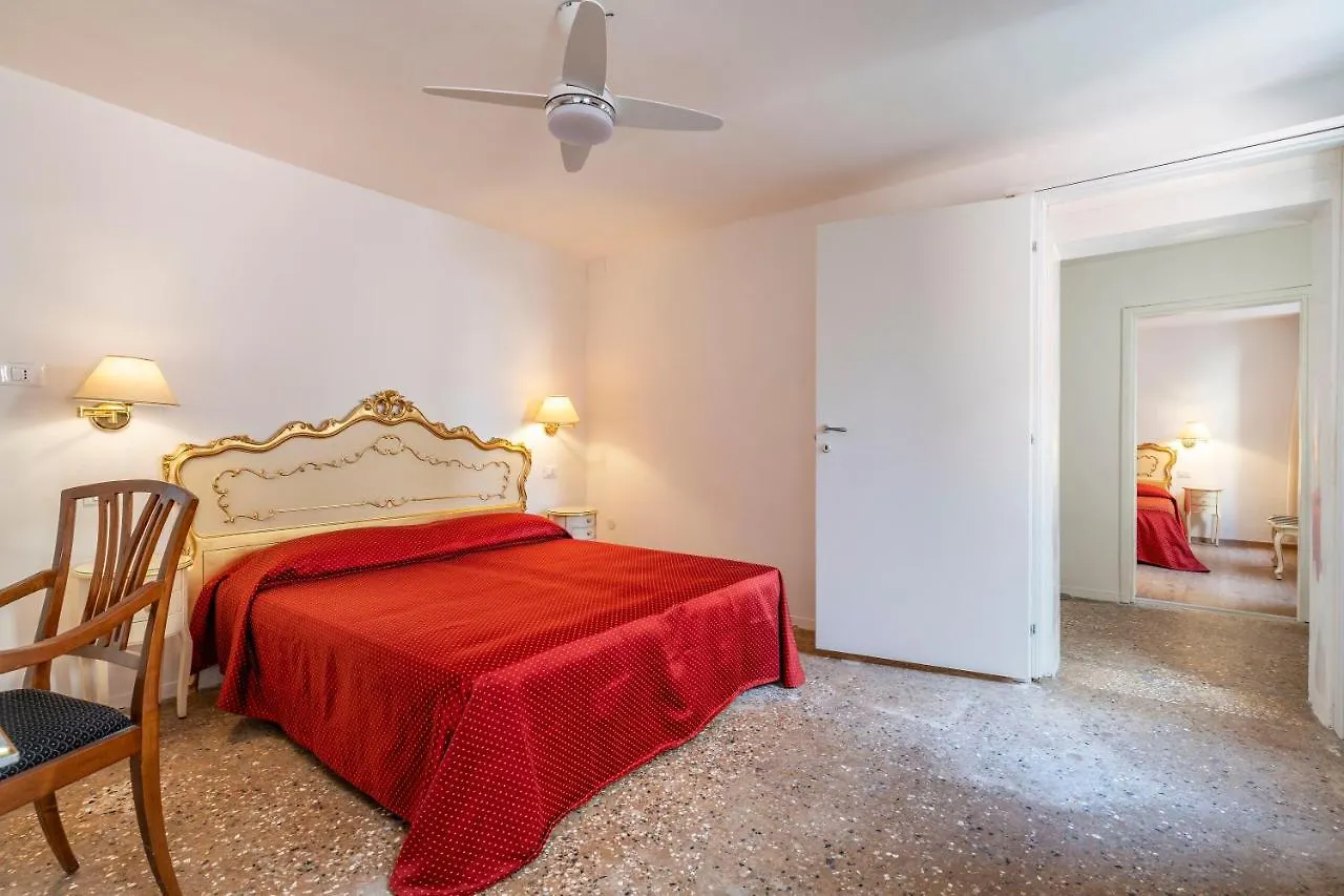 San Luca Flats Aparthotel Venetië